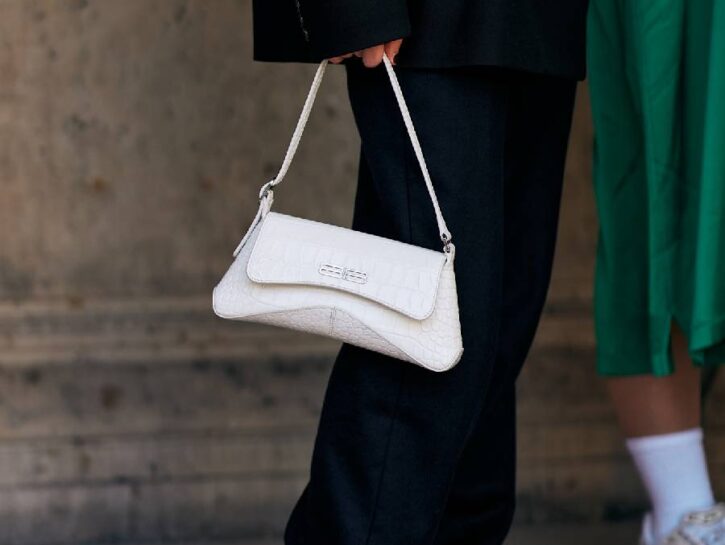 Rientra in ufficio con stile: le migliori sneakers da comprare ora sono qui