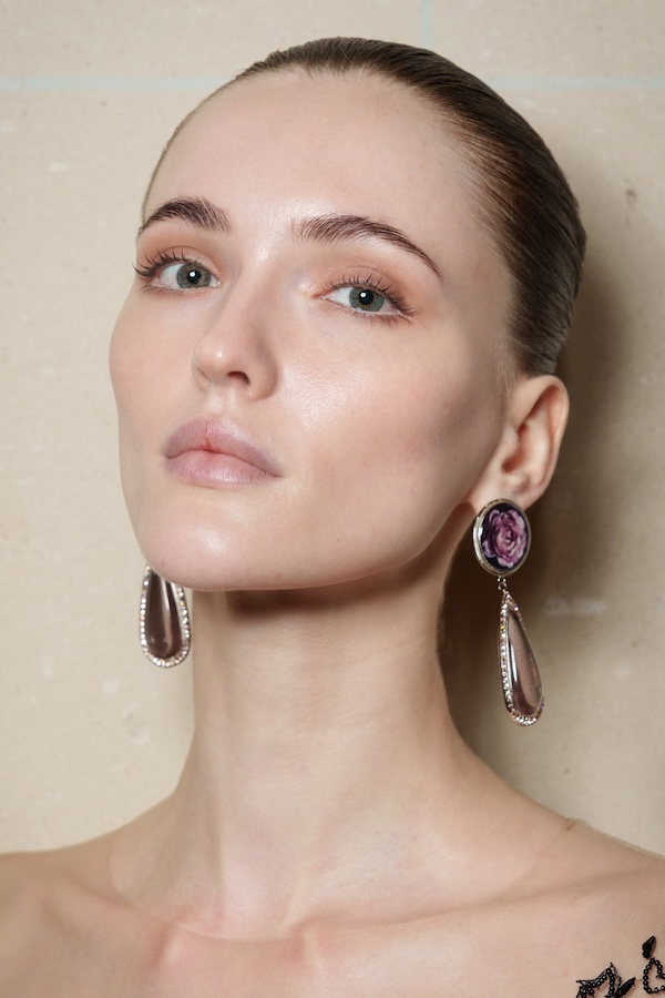 mascara marrone