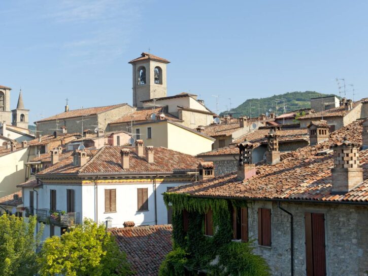 Varzi Festival 2025: cinque giorni di magia nell'Oltrepò Pavese tra grandi artisti e un borgo da sogno
