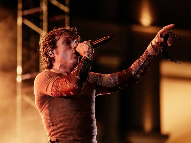 Irama torna con il nuovo album: ecco titolo e data d'uscita