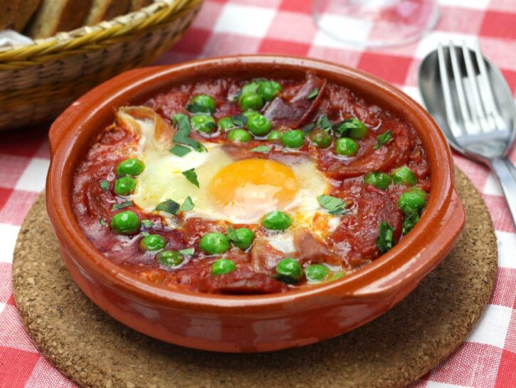 Uova alla flamenca, il piatto andaluso