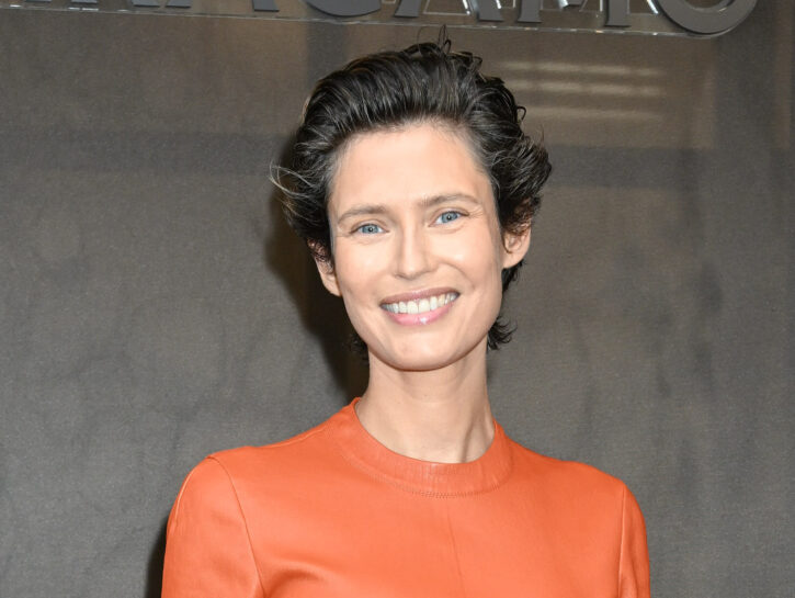 I capelli a spazzola soft di Bianca Balti conquistano i social