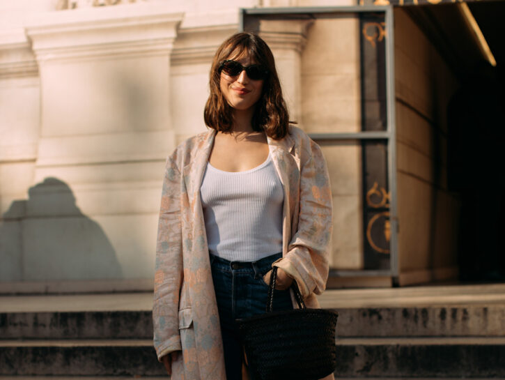 Guida ai migliori jeans per vestire come una vera donna francese