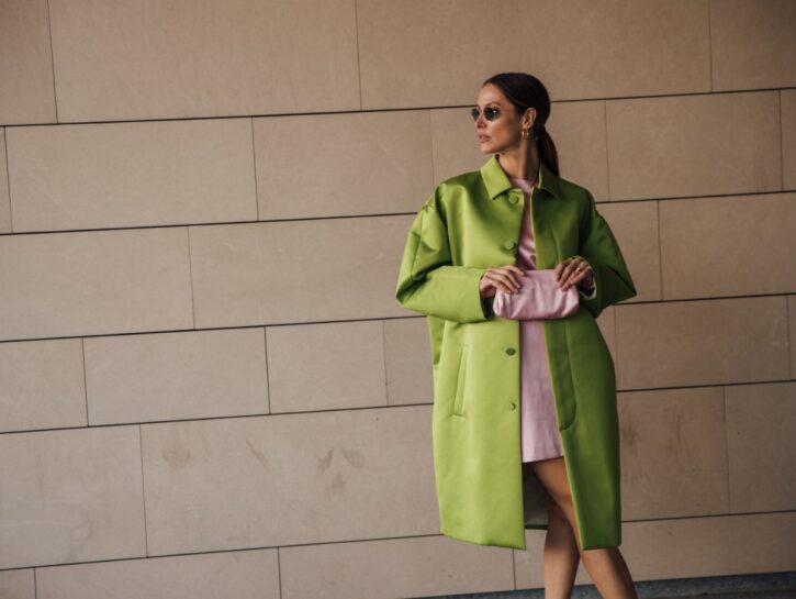 Shopping in verde acido, il colore di tendenza di questo autunno