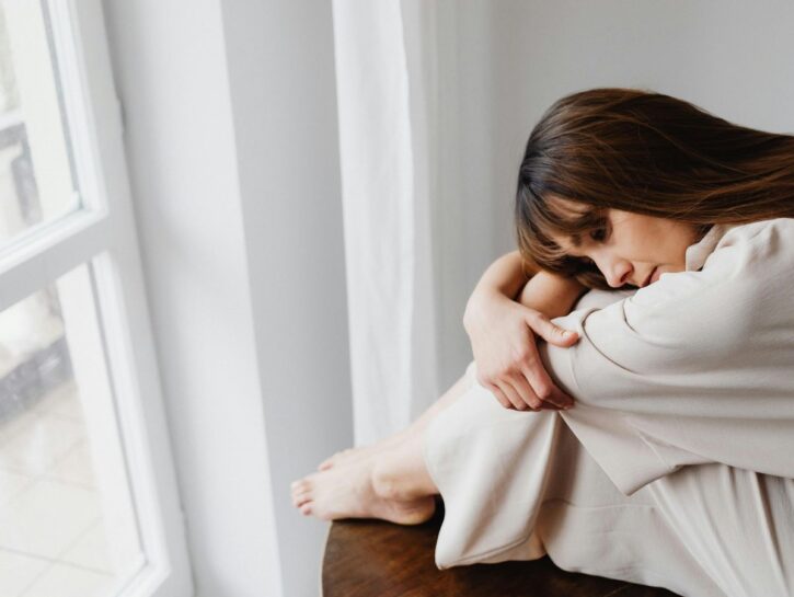 L'ho appena conosciuto. Devo rivelargli che soffro di gelosia?