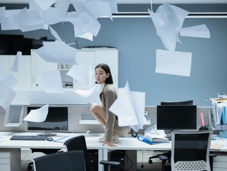 La GenZ torna in ufficio, ma per cambiare tutto