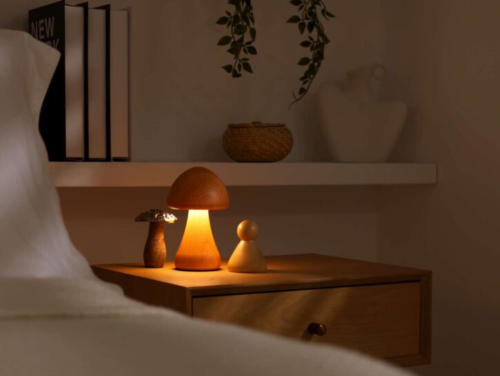 Lampade da tavolo eccentriche: tre modelli per dare carattere all'ambiente