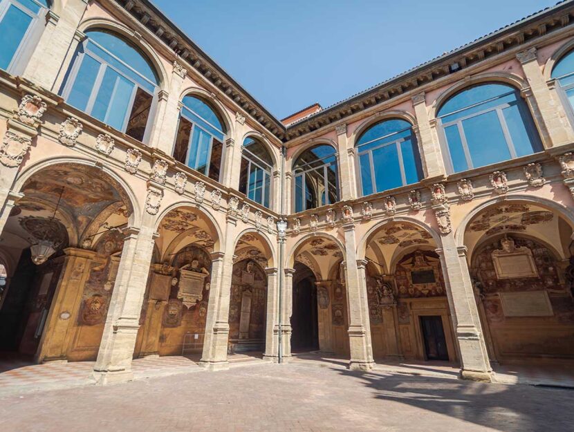Alma Mater, Bologna