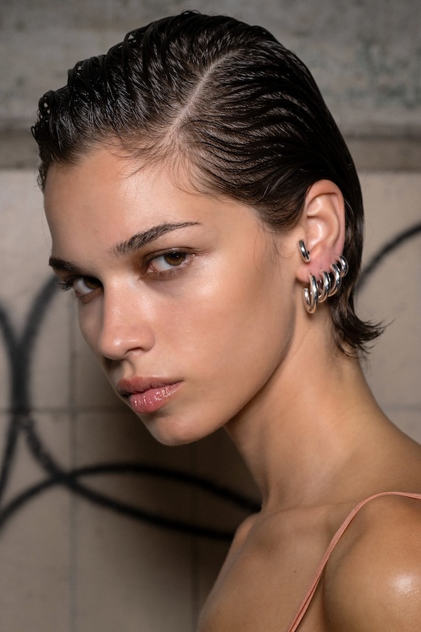 capelli corti gel o cera