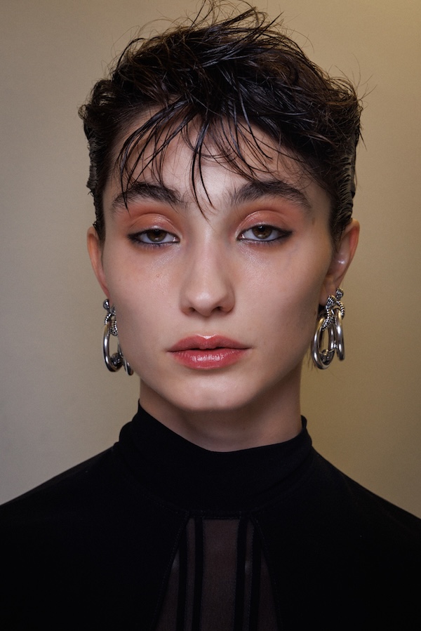 capelli corti gel