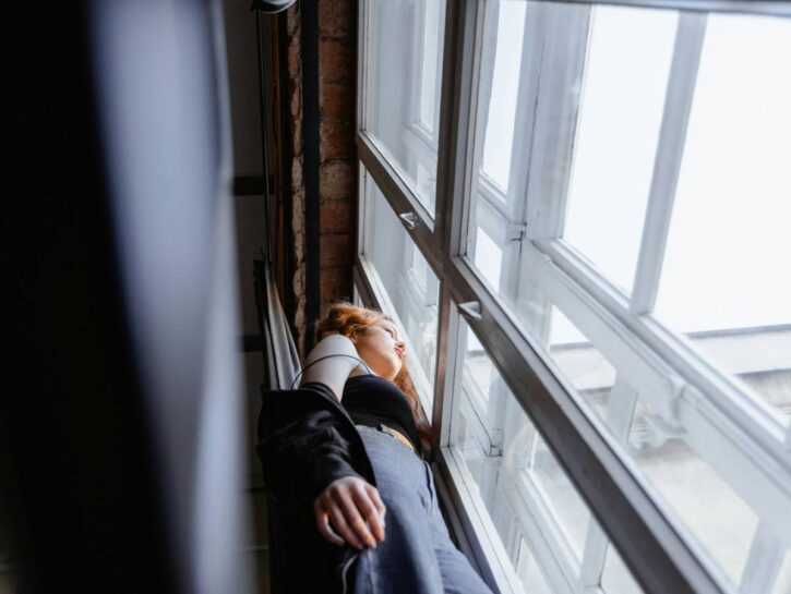 Inquinamento cognitivo e i danni della bulimia tecnologica