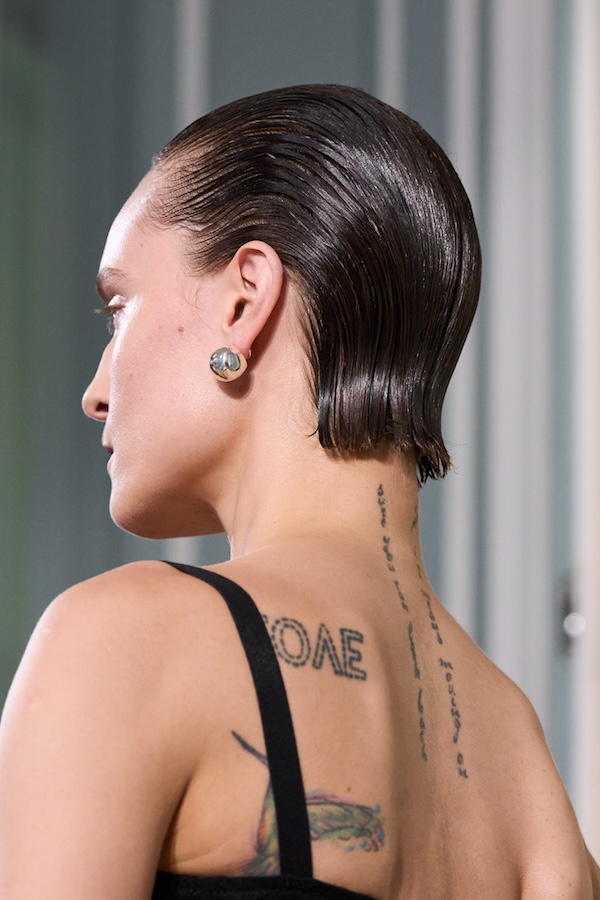 capelli corti gel o cera