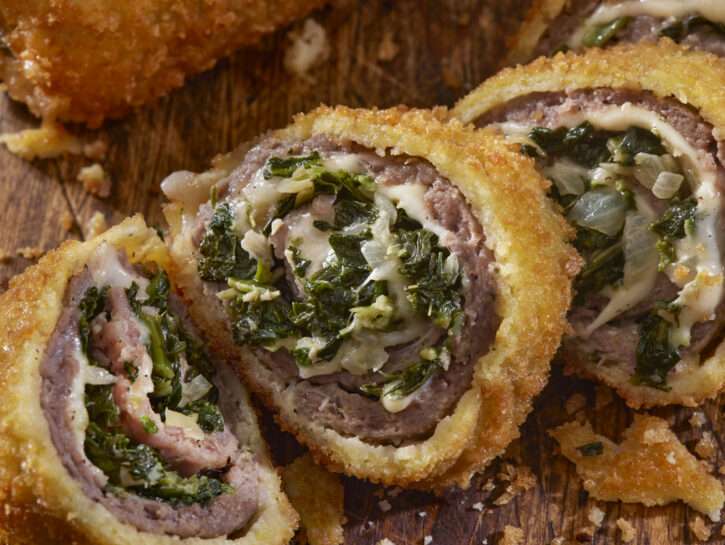 Polpettone ripieno di spinaci e scamorza