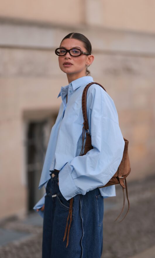 Camicia oversize, ecco come indossarla quest’autunno