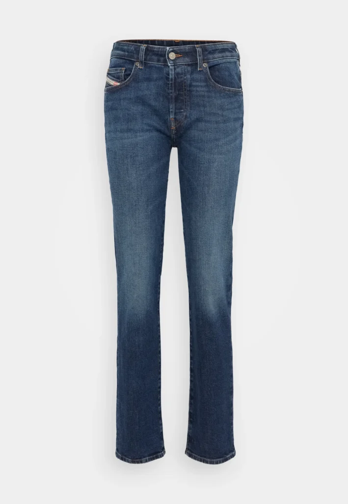 migliori jeans a sigaretta tendenza denim moda autunno 2025