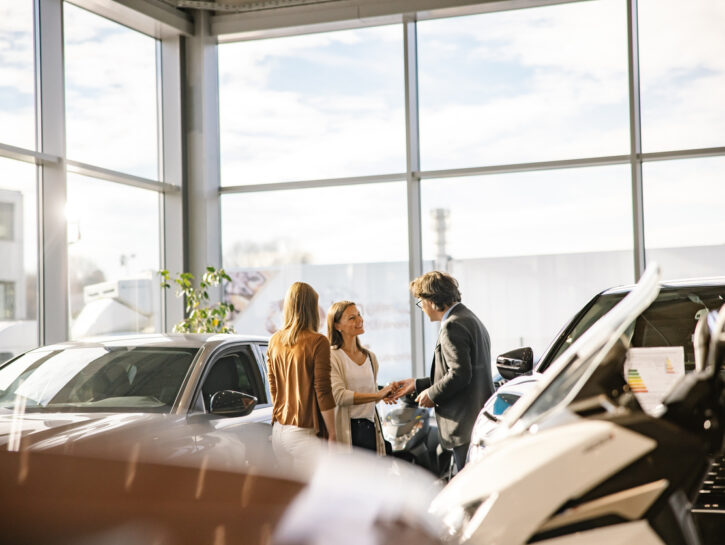 Figli neopatentati, quante famiglie cambiano l'auto di famiglia? L'indagine