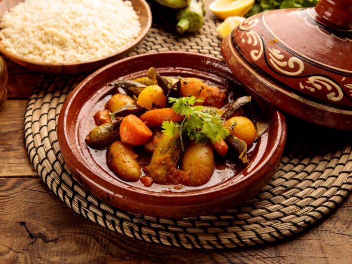 Tajine di verdure, sapori e colori della tradizione marocchina