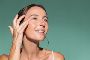 Pelle sana, luminosa, naturalmente bella: 3 prodotti per un unico risultato