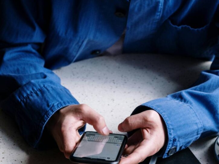 Siti porno, scattano i divieti per i minori