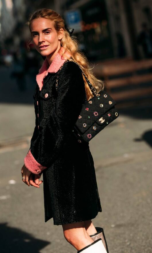 Arrivederci gonna di jeans, ora tocca alla gonna in velluto: le più belle da comprare ora