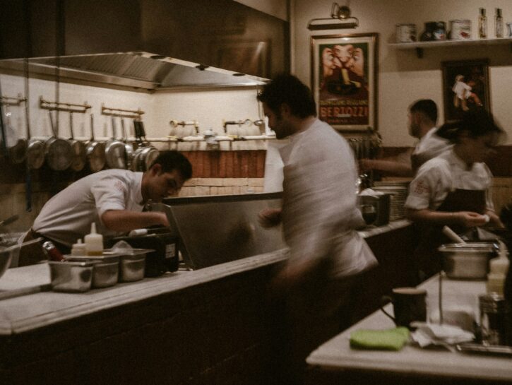 Lavorare in famiglia: quando il legame intreccia un mestiere