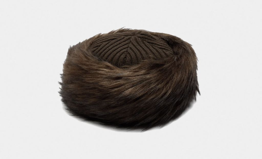 tendenza accessori moda inverno 2026 cappello colbacco donna