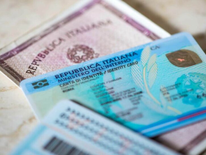 Carta d'identità, addio al rinnovo per gli over 70: cosa cambia