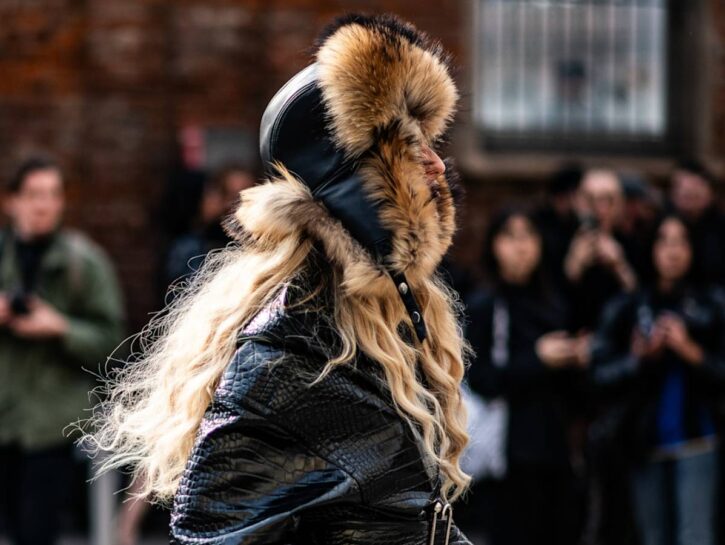 Il colbacco è tornato, il cappello del grande freddo è il must-have da avere ora