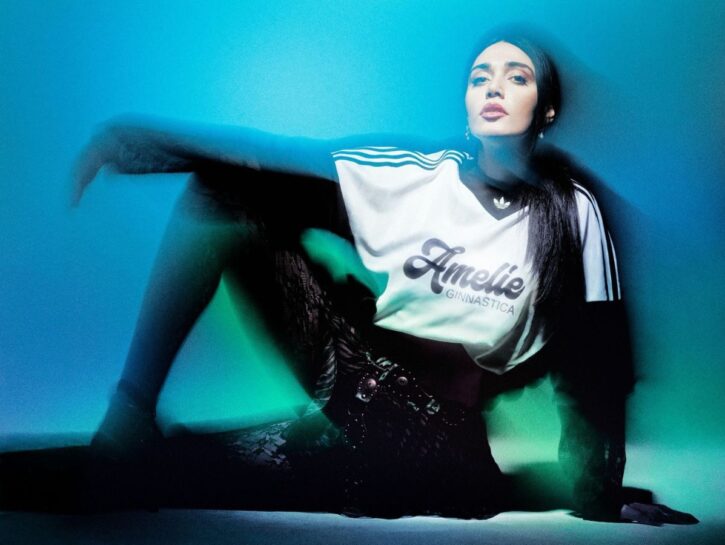 Amelie arriva in radio con Ginnastica