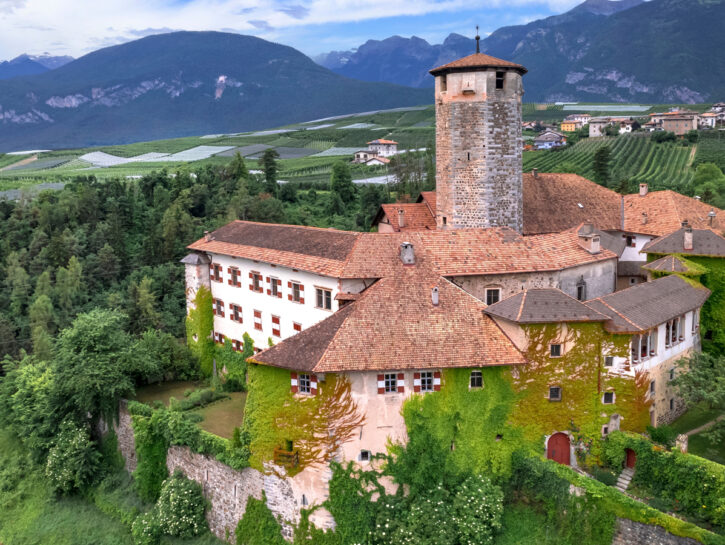 Viaggio in Trentino alla scoperta delle location di «The Traitors»