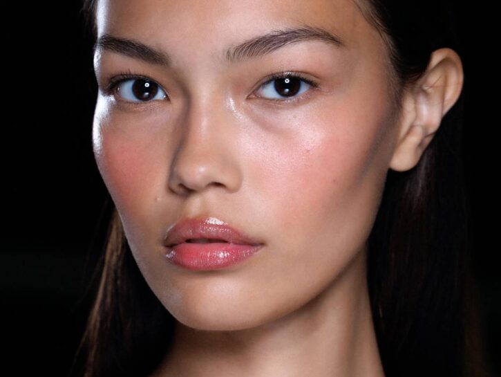 Addio stanchezza! Ecco le dritte per uno sguardo fresco e riposato