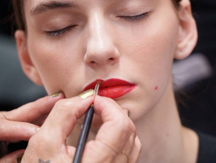 Rossetto rosso: quale scelgo per le feste?