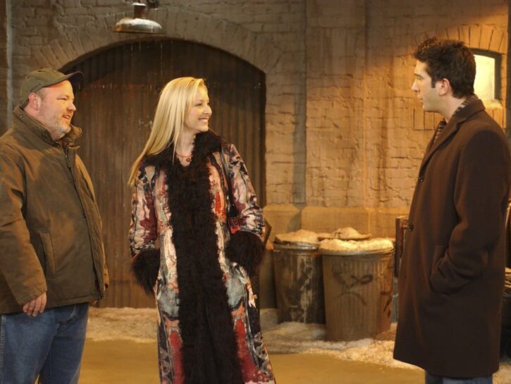 In un mondo di Rachel sii una Phoebe: è lei la reference moda per la stagione fredda