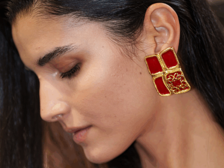 Come eliminare i piccoli brufoli prima di un evento importante?