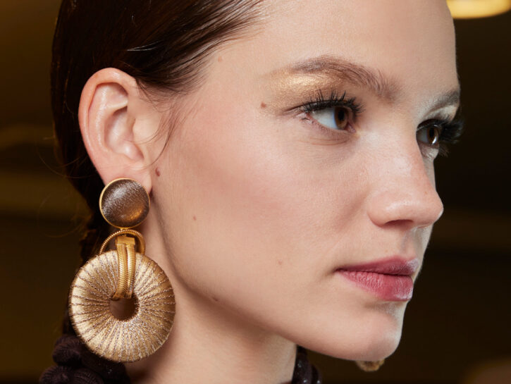 Trucco gold per le feste