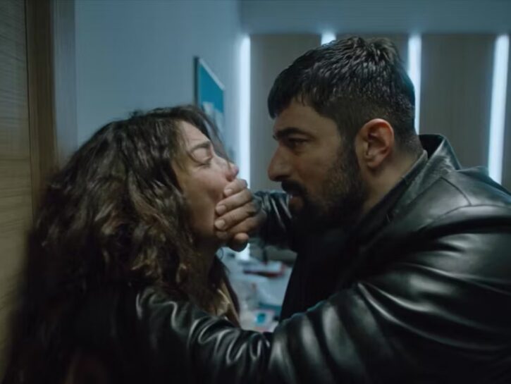 «Io sono Farah», anticipazioni puntata oggi 12 dicembre 2025: la proposta di Tahir e il pericolo che si stringe