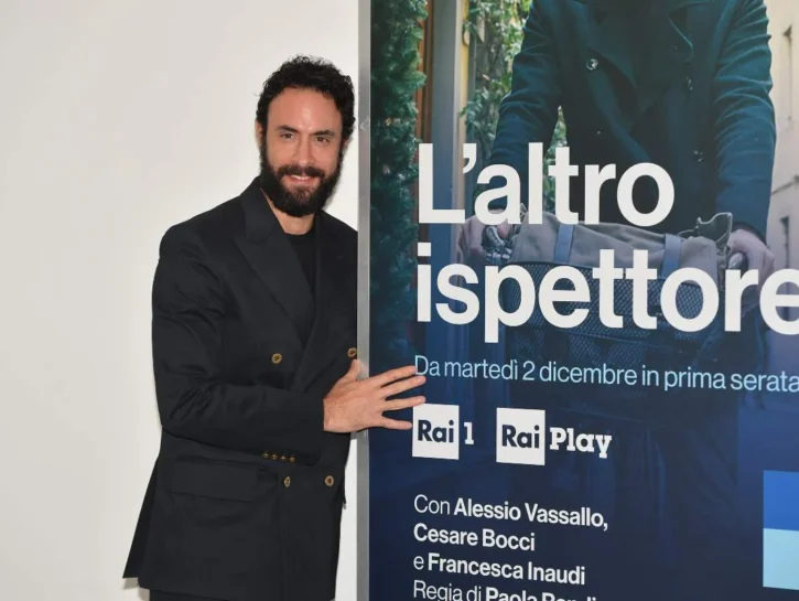 La storia vera dietro «L'altro ispettore»: cast, trama e quante puntate dura la nuova serie Rai con Alessio Vassallo
