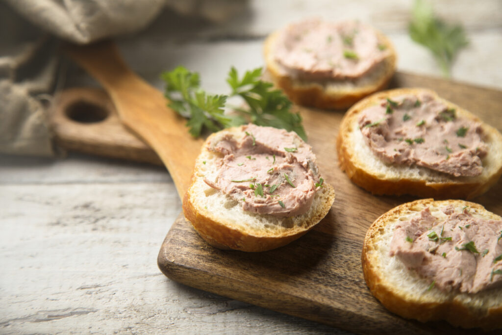 tagliere con patè