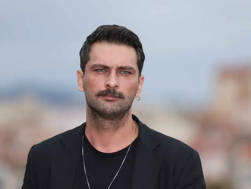 L'attore turco Onur Tuna (Yasak Elma in Forbidden Fruit) al Festival di Cannes
