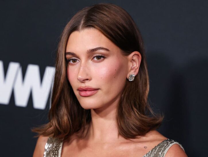 10 colori di capelli che valorizzano gli occhi marroni