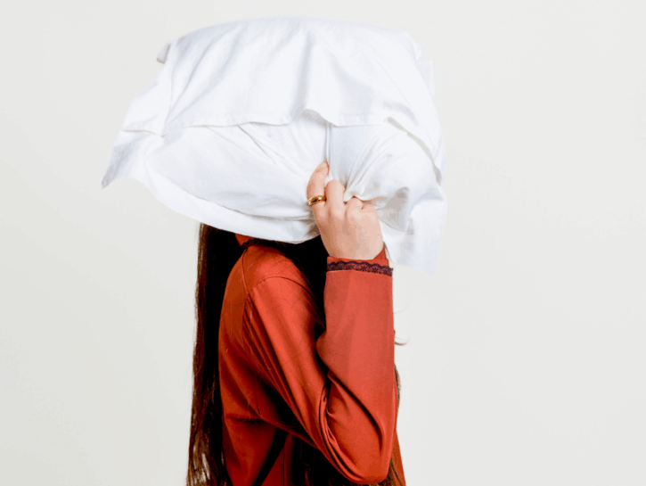 Donne sull'orlo di una crisi di insonnia