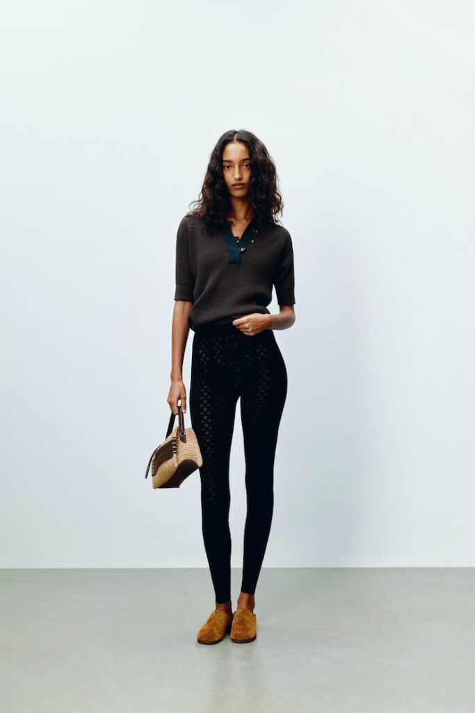 Una modella della Pre Fall 2025/26 di JW Anderson