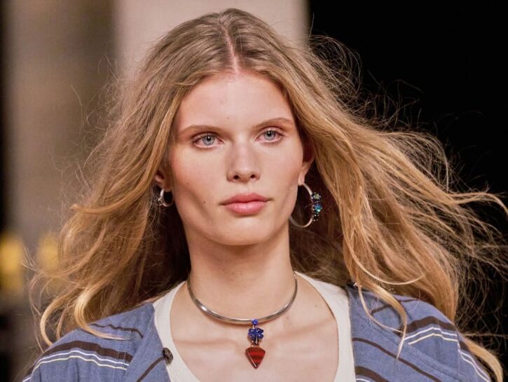 Capelli secchi o sfibrati? Capire la differenza per trattarli nel modo giusto