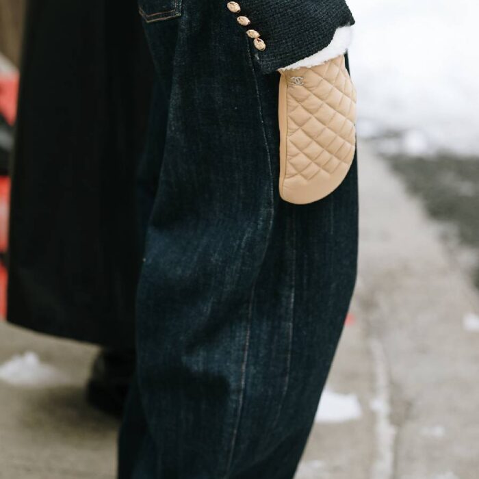 Non solo guanti. Ecco l'accessorio alternativo per i tuoi look del grande freddo