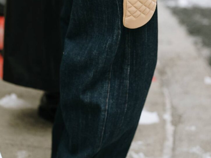 Non solo guanti. Ecco l'accessorio alternativo per i tuoi look del grande freddo