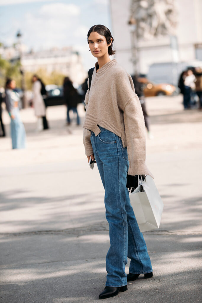 Come abbinare jeans e stivali neri tendenze moda inverno 2026