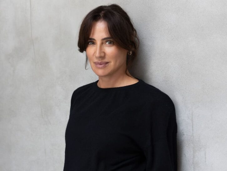 Luisa Ranieri, la preside che sfida tutti