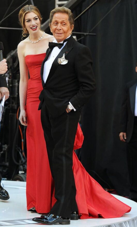 Lo stile delle star dal vangelo della moda secondo Valentino