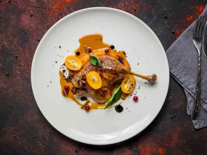 Cosce d’anatra confit: la ricetta francese dal sapore avvolgente