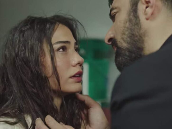 «Io sono Farah», anticipazioni puntata oggi: la protagonista rischia la vita